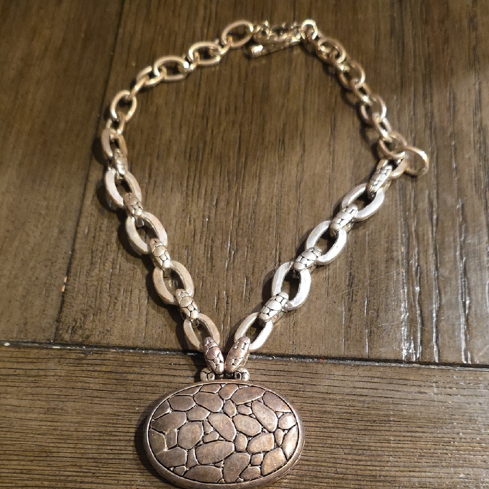 Textured Gold Chain Necklace